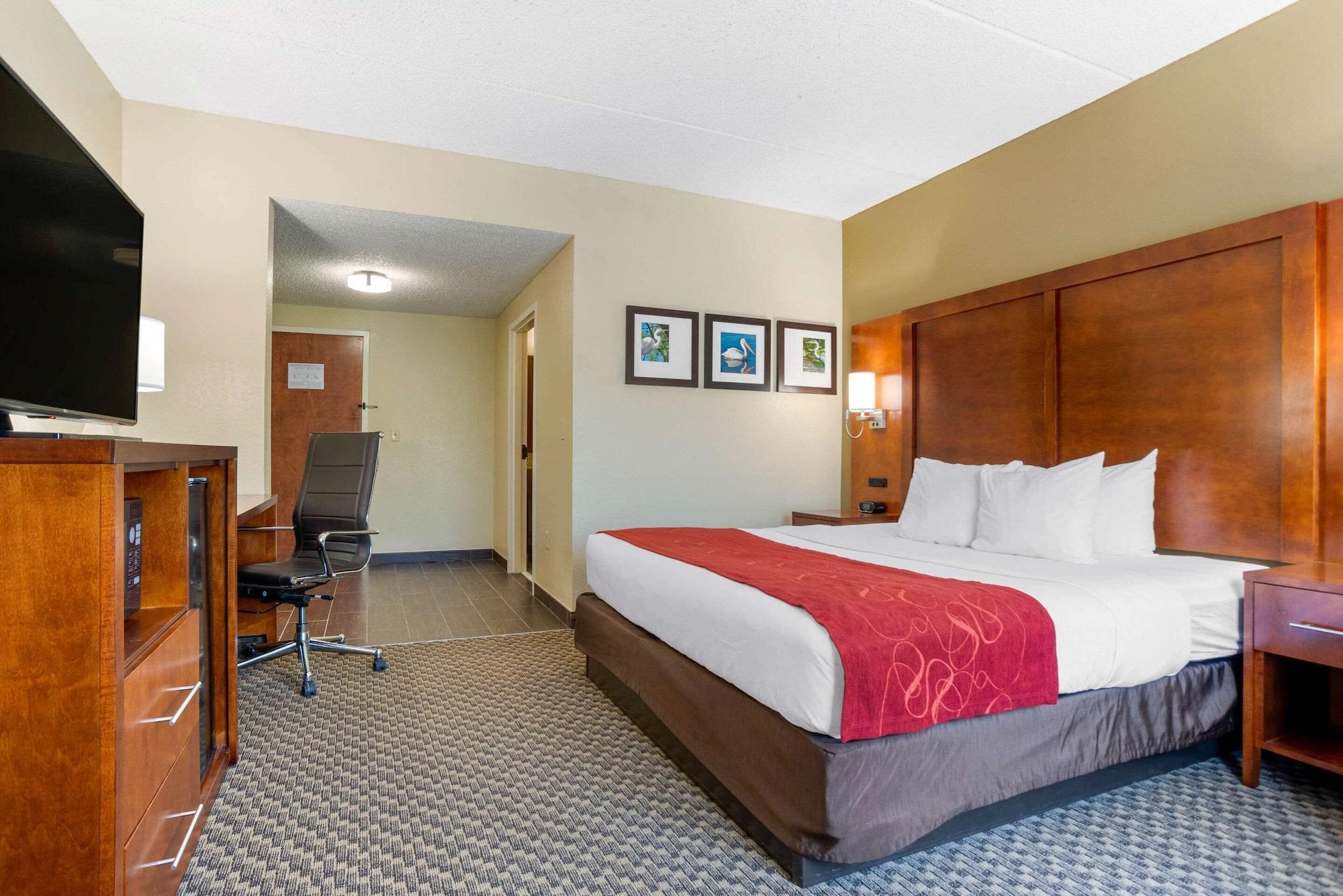 Comfort Suites Tallahassee Capitol - University Area Екстериор снимка
