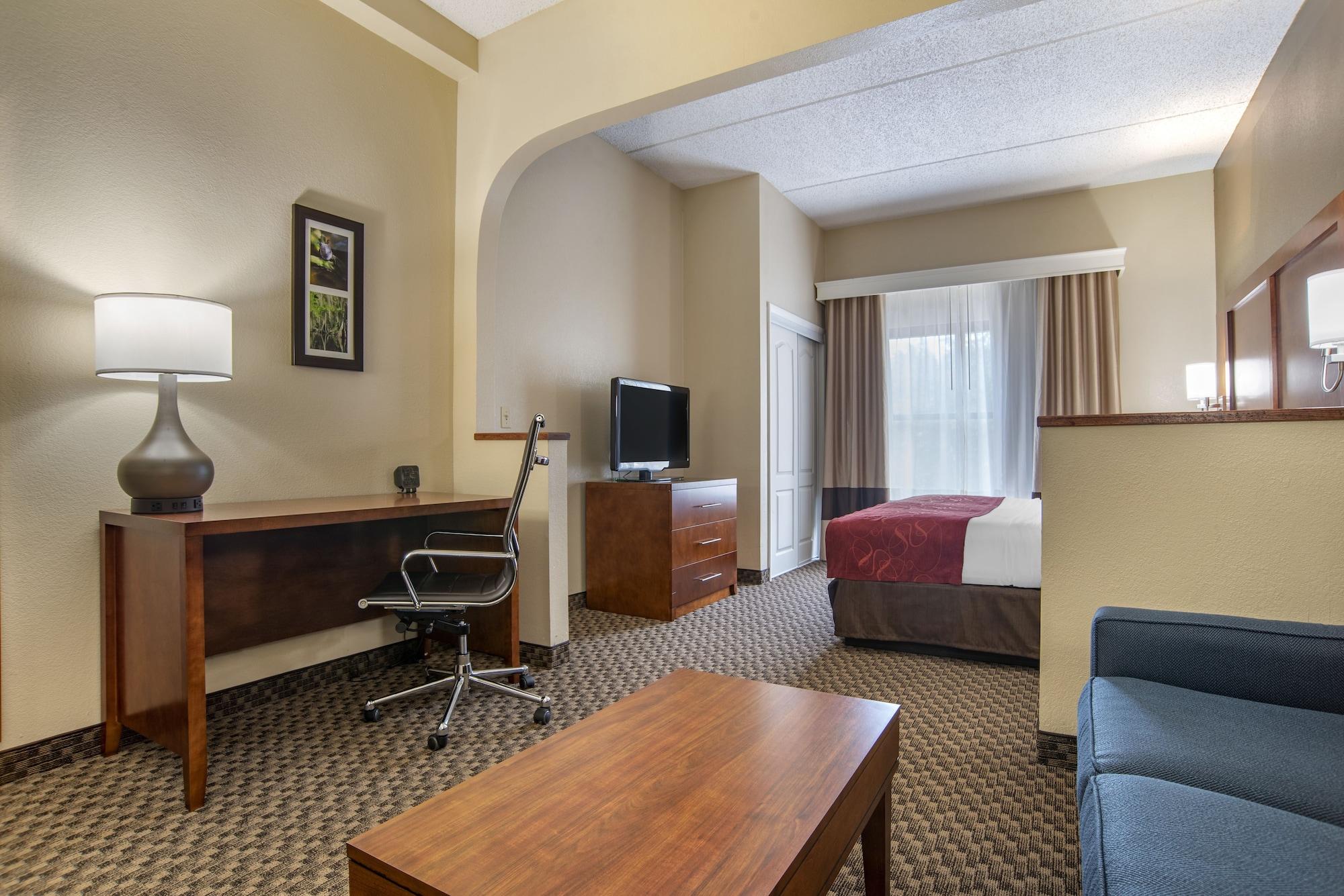 Comfort Suites Tallahassee Capitol - University Area Екстериор снимка