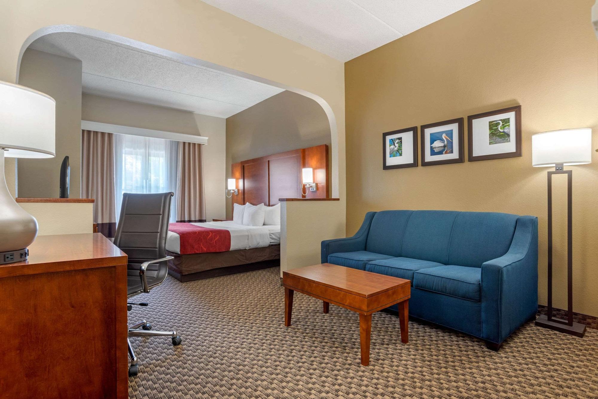 Comfort Suites Tallahassee Capitol - University Area Екстериор снимка