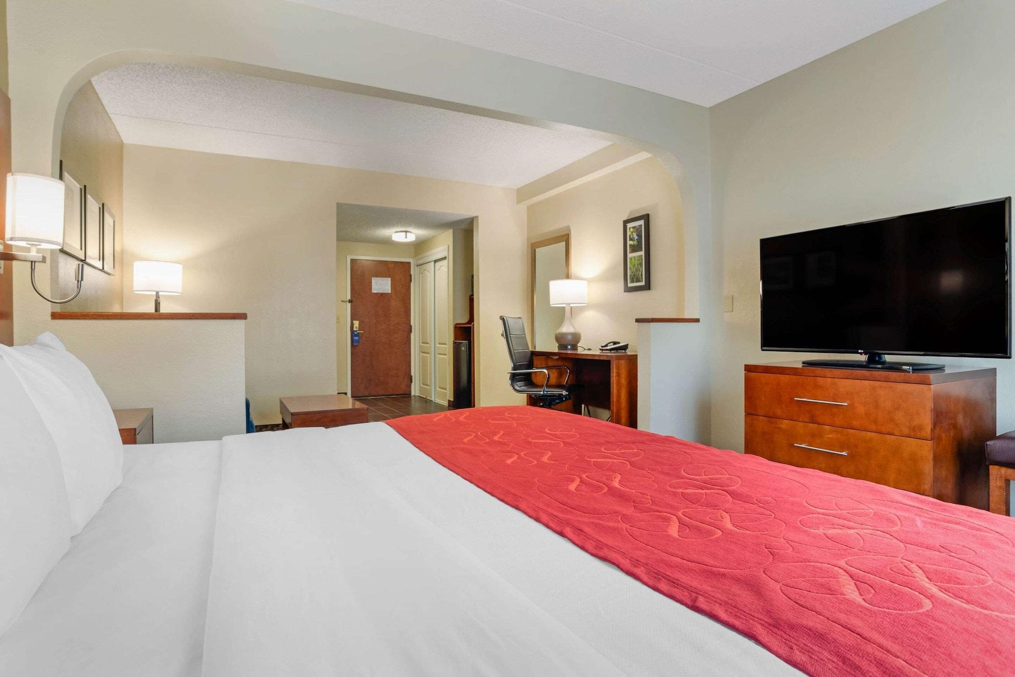 Comfort Suites Tallahassee Capitol - University Area Екстериор снимка