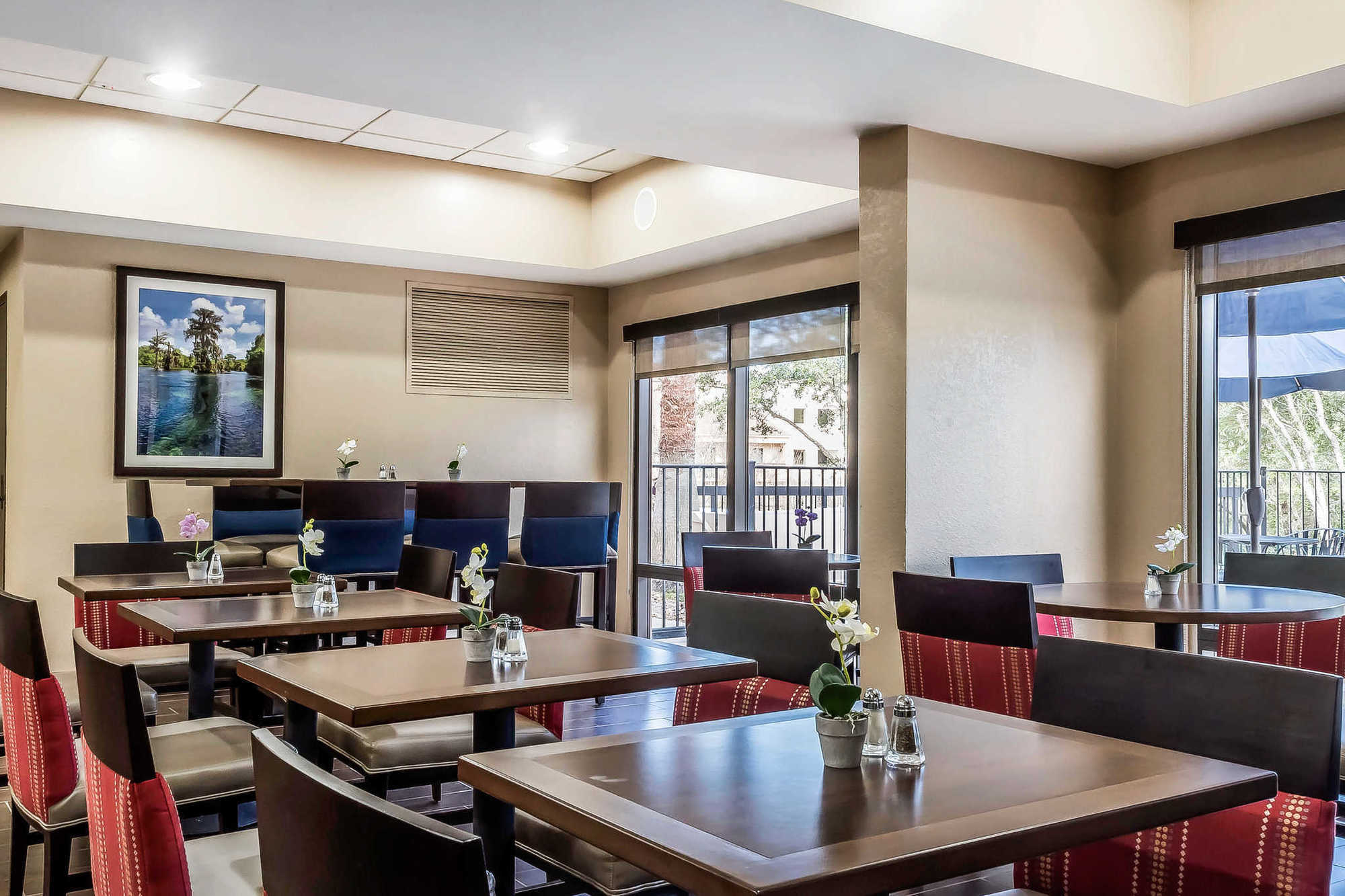 Comfort Suites Tallahassee Capitol - University Area Съоръжения снимка