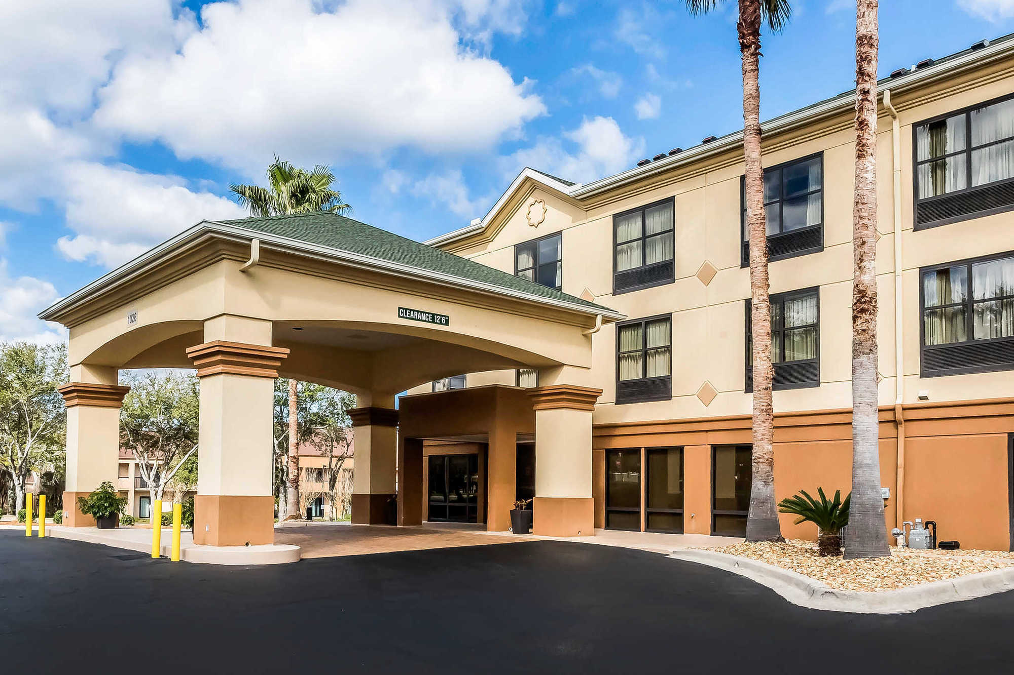 Comfort Suites Tallahassee Capitol - University Area Екстериор снимка